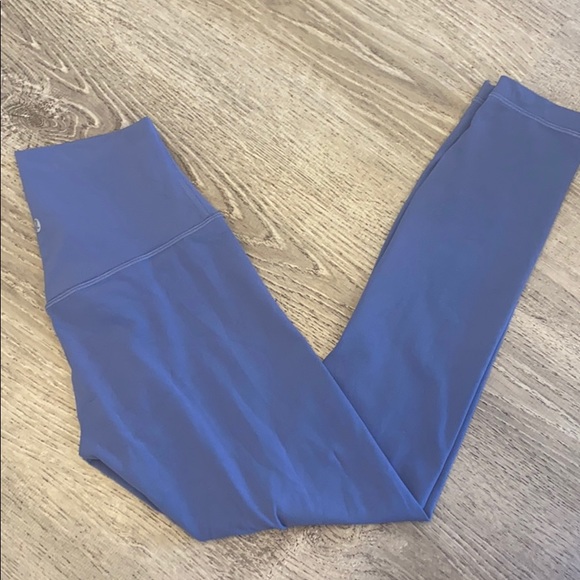 Lululemon water drop align 4 25in - Picture 6 of 7